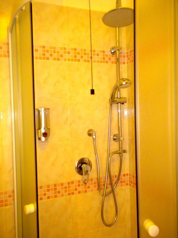 Top Suit Uno - Guest House Brugherio Luaran gambar