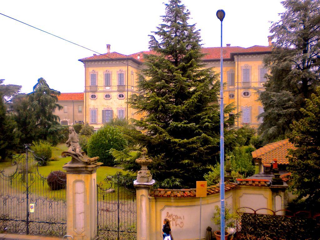 Top Suit Uno - Guest House Brugherio Luaran gambar