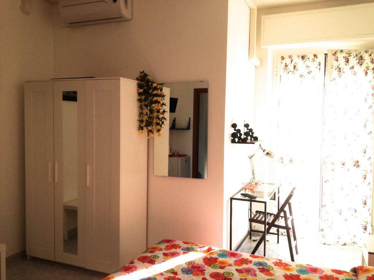 Top Suit Uno - Guest House Brugherio Bilik gambar